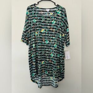 Lularoe Bundle of 5 Shirts and 1 Skirt all SZ Large High Low Shirt Short Sleeve